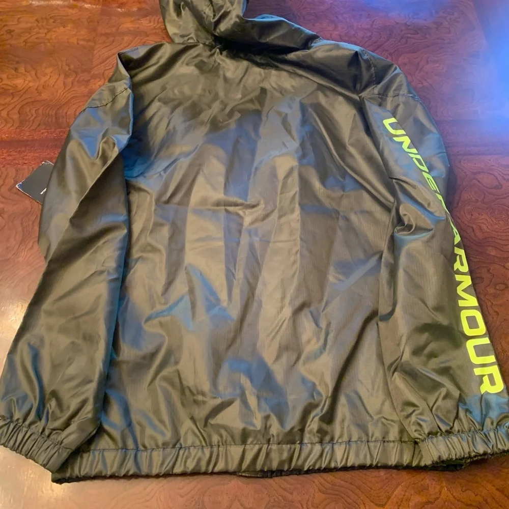 Under Armour lightweight water